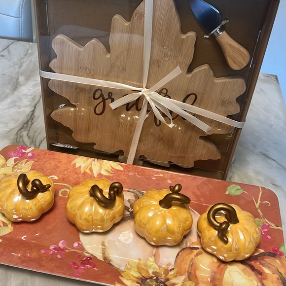 Fall/Thanksgiving Bundle: Charcuterie Board Set, Serving Tray, Ceramic Pumpkins - Picture 5 of 5